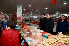 细扣问货源渠道、食物平安等环境